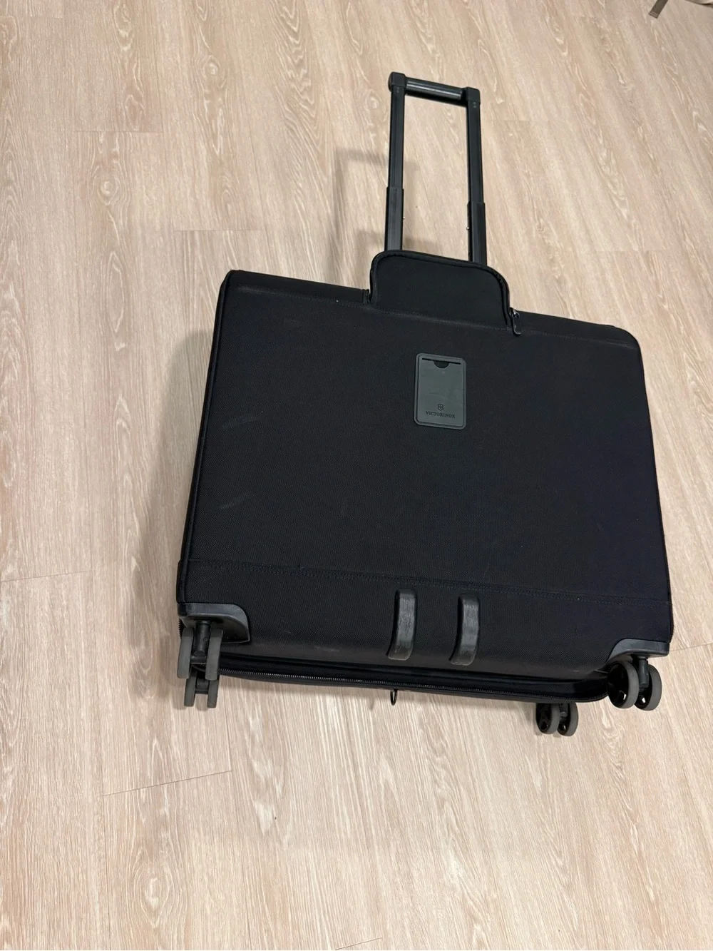 Victorinox Black Rolling Laptop Case with Telescopic Handle